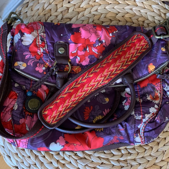 Beautiful Sakroots Crossbody Bag in EUC. - Picture 4 of 8